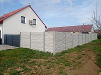 Betonové ploty nemusíte nikdy stříhat ani natírat